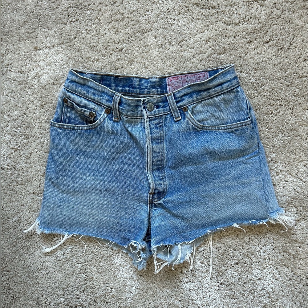 501 Levi’s shorts high waisted